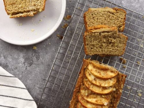 Bizcocho integral de manzana y almendras